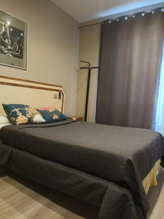 Azur Hotel Paris