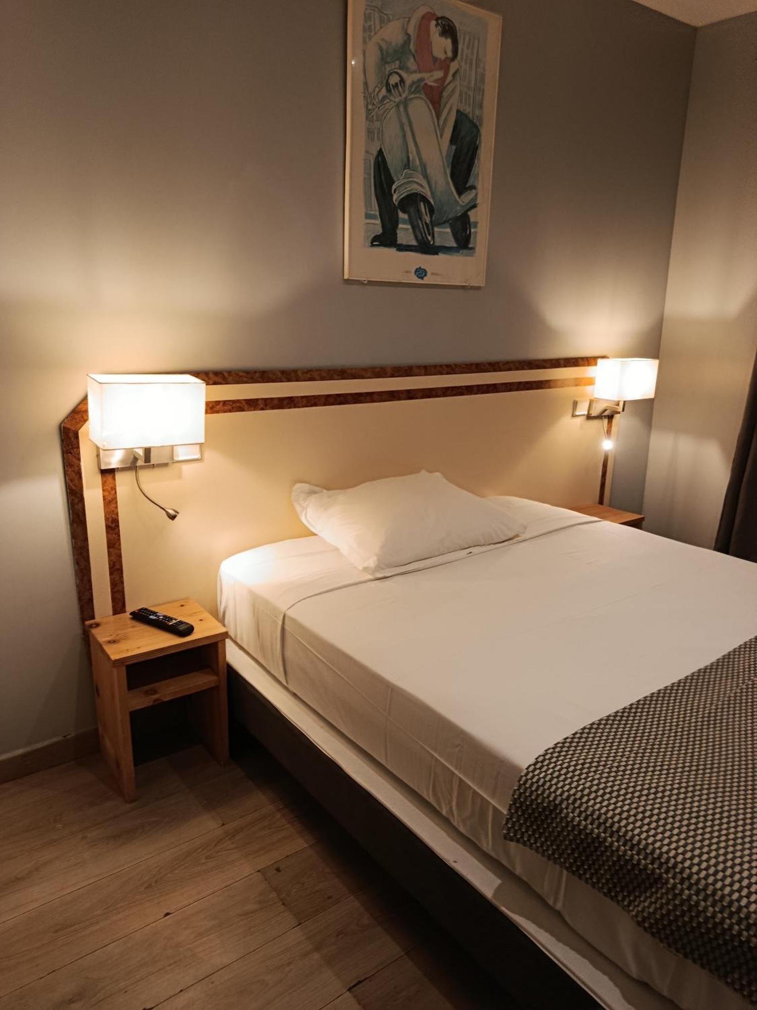 Azur Hotel